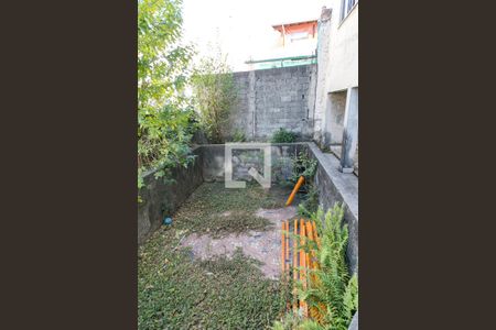 Casa à venda com 265m², 6 quartos e 5 vagas Casa à venda com 265m², 6 quartos e 5 vagasQuintal