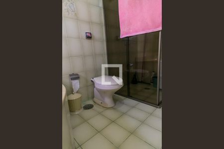 Casa à venda com 265m², 6 quartos e 5 vagas Casa à venda com 265m², 6 quartos e 5 vagasBanheiro da Suíte 1