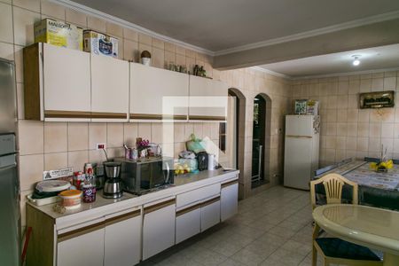 Casa à venda com 265m², 6 quartos e 5 vagas Casa à venda com 265m², 6 quartos e 5 vagasCozinha