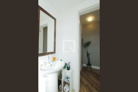 Apartamento à venda com 57m², 2 quartos e 1 vaga Apartamento à venda com 57m², 2 quartos e 1 vagaBanheiro