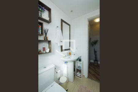 Apartamento à venda com 57m², 2 quartos e 1 vaga Apartamento à venda com 57m², 2 quartos e 1 vagaBanheiro