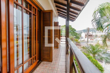 Casa para alugar com 220m², 3 quartos e 3 vagas Casa para alugar com 220m², 3 quartos e 3 vagasVaranda do Quarto 1