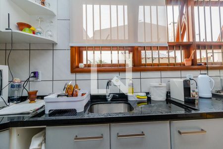 Casa para alugar com 220m², 3 quartos e 3 vagas Casa para alugar com 220m², 3 quartos e 3 vagasCozinha