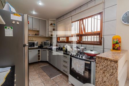 Casa para alugar com 220m², 3 quartos e 3 vagas Casa para alugar com 220m², 3 quartos e 3 vagasCozinha