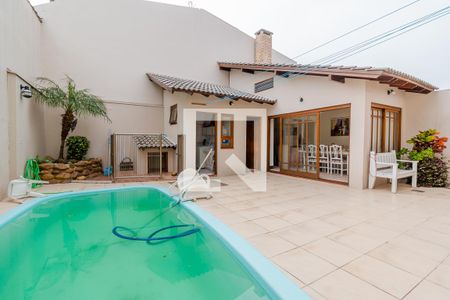 Casa para alugar com 220m², 3 quartos e 3 vagas Casa para alugar com 220m², 3 quartos e 3 vagasQuintal