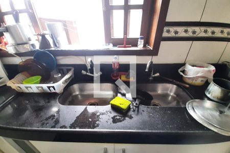 Casa à venda com 350m², 7 quartos e 10 vagas Casa à venda com 350m², 7 quartos e 10 vagasCozinha