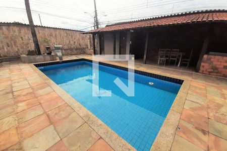 Casa à venda com 350m², 7 quartos e 10 vagas Casa à venda com 350m², 7 quartos e 10 vagasPiscina