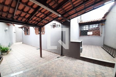 Casa à venda com 350m², 7 quartos e 10 vagas Casa à venda com 350m², 7 quartos e 10 vagasÁrea de Serviço