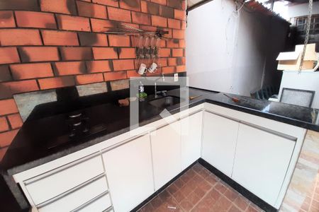 Casa à venda com 350m², 7 quartos e 10 vagas Casa à venda com 350m², 7 quartos e 10 vagasEspaço Gourmet