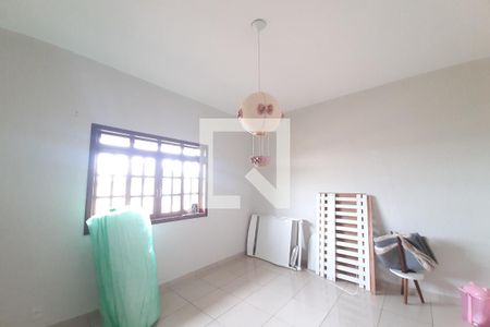 Casa à venda com 350m², 7 quartos e 10 vagas Casa à venda com 350m², 7 quartos e 10 vagasQuarto 4