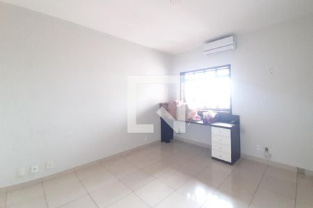 Casa à venda com 350m², 7 quartos e 10 vagas Casa à venda com 350m², 7 quartos e 10 vagasSuíte 1