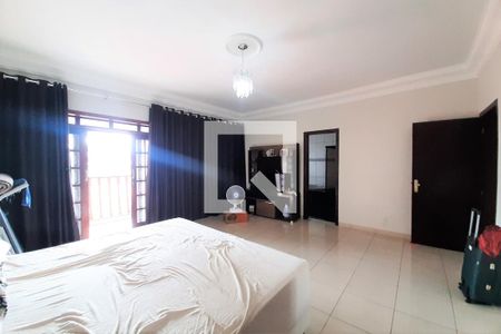 Casa à venda com 350m², 7 quartos e 10 vagas Casa à venda com 350m², 7 quartos e 10 vagasSuíte 2