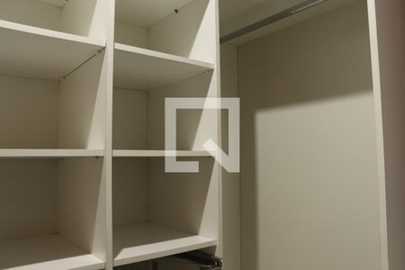 Casa à venda com 1400m², 2 quartos e 2 vagasCloset