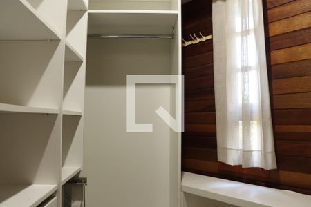 Casa à venda com 1400m², 2 quartos e 2 vagasCloset