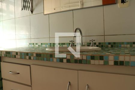 Casa à venda com 1400m², 2 quartos e 2 vagasBanheiro