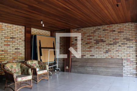 Casa à venda com 1400m², 2 quartos e 2 vagasGaragem