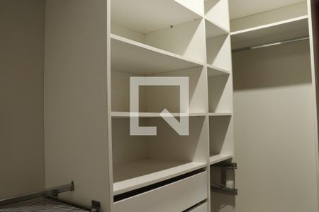Casa à venda com 1400m², 2 quartos e 2 vagasCloset