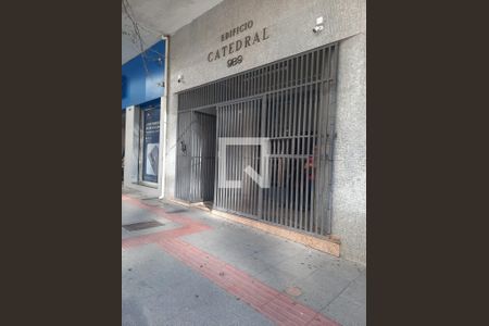 Studio à venda com 25m², 1 quarto e sem vaga Studio à venda com 25m², 1 quarto e sem vagaFachada e portaria