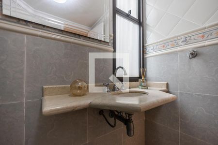 Apartamento à venda com 200m², 5 quartos e 3 vagasBanheiro 2