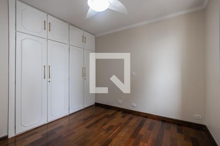 Apartamento à venda com 200m², 5 quartos e 3 vagasQuarto 2