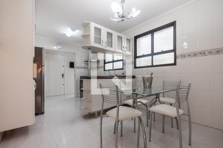 Apartamento à venda com 200m², 5 quartos e 3 vagasCozinha