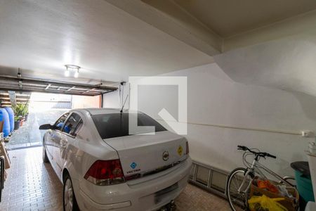 Casa à venda com 300m², 3 quartos e 2 vagas Casa à venda com 300m², 3 quartos e 2 vagasGaragem