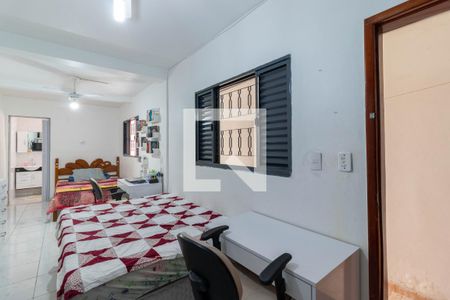 Casa à venda com 300m², 3 quartos e 2 vagas Casa à venda com 300m², 3 quartos e 2 vagasSuíte