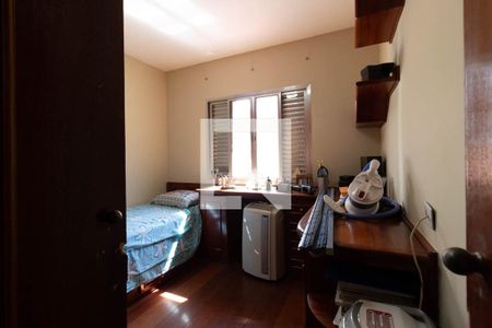 Casa à venda com 255m², 3 quartos e 3 vagas Casa à venda com 255m², 3 quartos e 3 vagasQuarto 2