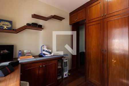 Casa à venda com 255m², 3 quartos e 3 vagas Casa à venda com 255m², 3 quartos e 3 vagasQuarto 2