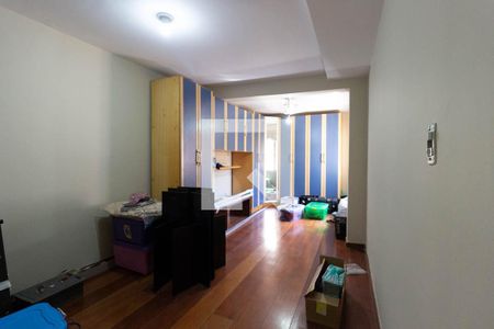 Casa à venda com 255m², 3 quartos e 3 vagas Casa à venda com 255m², 3 quartos e 3 vagasQuarto 1