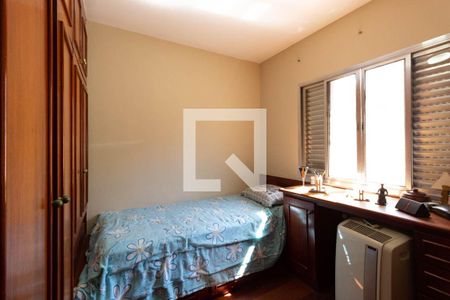 Casa à venda com 255m², 3 quartos e 3 vagas Casa à venda com 255m², 3 quartos e 3 vagasQuarto 2