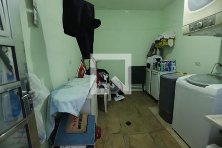 Casa para alugar com 300m², 4 quartos e 5 vagasLavanderia