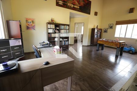 Casa para alugar com 300m², 4 quartos e 5 vagasMesanino