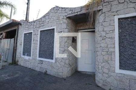 Casa para alugar com 300m², 4 quartos e 5 vagasFachada