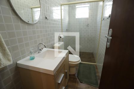 Casa para alugar com 300m², 4 quartos e 5 vagasBanheiro 3