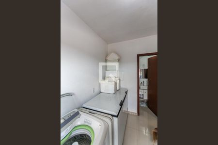 Casa à venda com 120m², 2 quartos e 2 vagas Casa à venda com 120m², 2 quartos e 2 vagasÁrea de Serviço