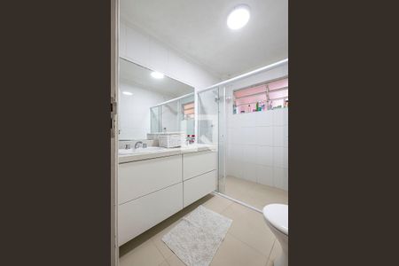 Apartamento à venda com 217m², 3 quartos e 1 vaga Apartamento à venda com 217m², 3 quartos e 1 vagaSuíte - Banheiro