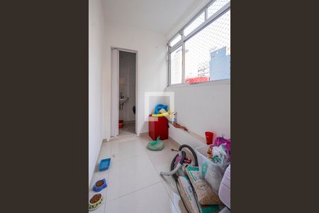 Apartamento à venda com 217m², 3 quartos e 1 vaga Apartamento à venda com 217m², 3 quartos e 1 vagaÁrea de Serviço - Quarto