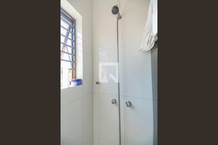 Casa à venda com 200m², 3 quartos e 8 vagasBanheiro
