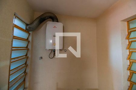 Casa à venda com 200m², 3 quartos e 8 vagasLavanderia