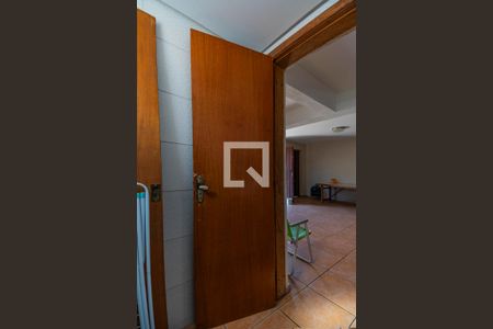 Casa à venda com 200m², 3 quartos e 8 vagasBanheiro de Serviço