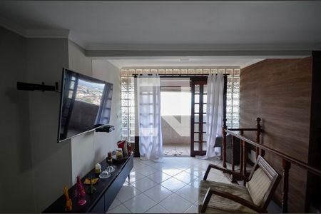 Apartamento à venda com 180m², 4 quartos e 2 vagas Apartamento à venda com 180m², 4 quartos e 2 vagasTerraço