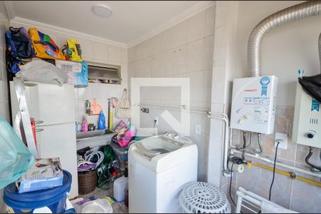 Apartamento à venda com 180m², 4 quartos e 2 vagas Apartamento à venda com 180m², 4 quartos e 2 vagasÁrea de Serviço