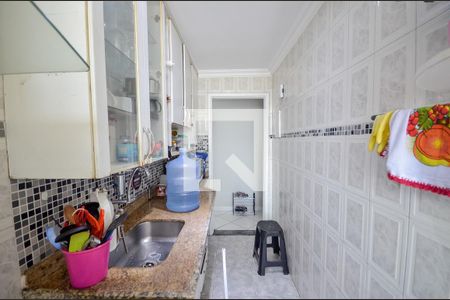 Apartamento à venda com 180m², 4 quartos e 2 vagas Apartamento à venda com 180m², 4 quartos e 2 vagasCozinha