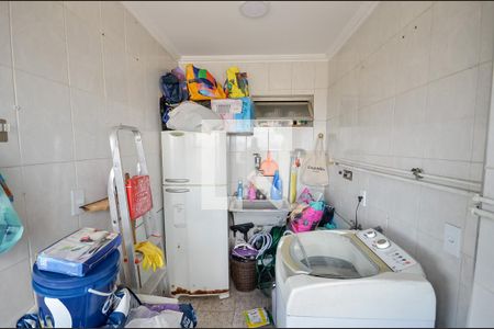 Apartamento à venda com 180m², 4 quartos e 2 vagas Apartamento à venda com 180m², 4 quartos e 2 vagasÁrea de Serviço