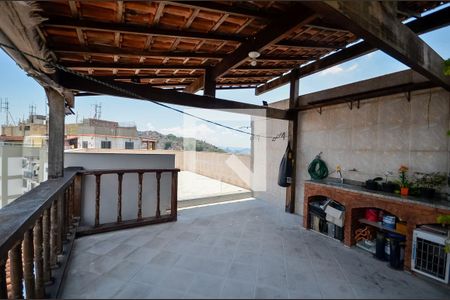 Apartamento à venda com 180m², 4 quartos e 2 vagas Apartamento à venda com 180m², 4 quartos e 2 vagasTerraço