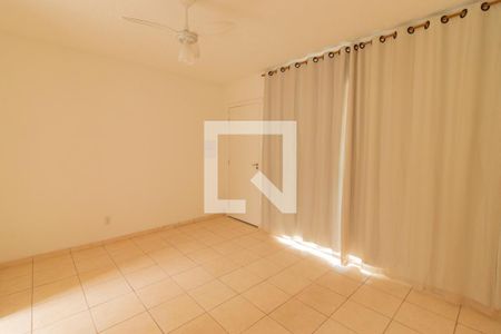 Sala de apartamento para alugar com 2 quartos, 42m² em Banco de Areia, Mesquita