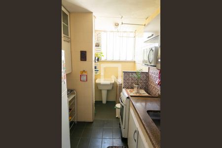 Apartamento à venda com 50m², 2 quartos e 1 vaga Apartamento à venda com 50m², 2 quartos e 1 vagaCozinha e Área de Serviço