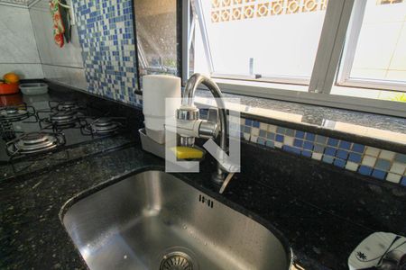 Casa de condomínio à venda com 140m², 3 quartos e sem vaga Casa de condomínio à venda com 140m², 3 quartos e sem vagaCozinha