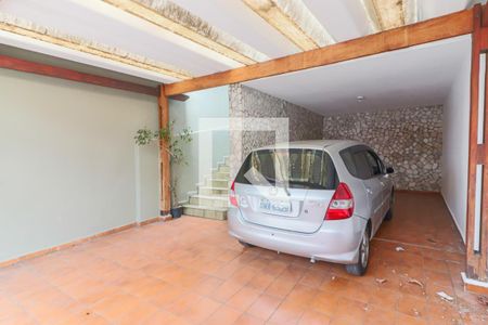 Casa à venda com 140m², 3 quartos e 3 vagas Casa à venda com 140m², 3 quartos e 3 vagasGaragem